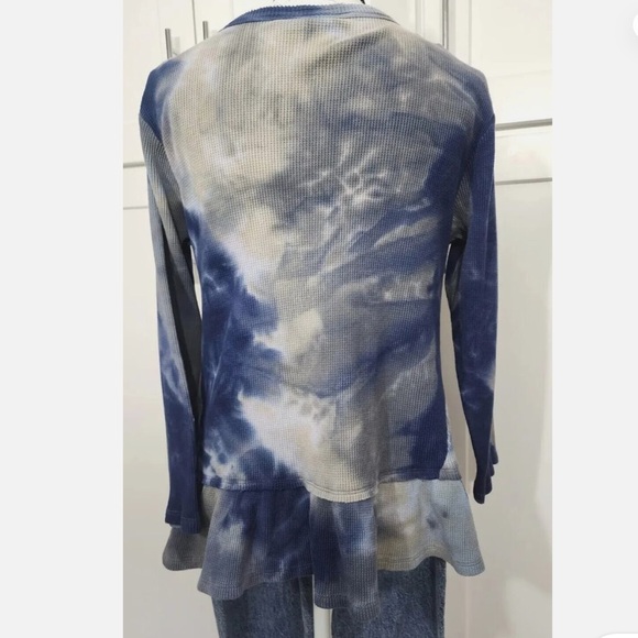 EUC C&C California waffle knit top - Picture 6 of 7